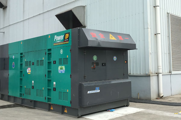 宿松燃油滤清器的更换流程是怎样的？