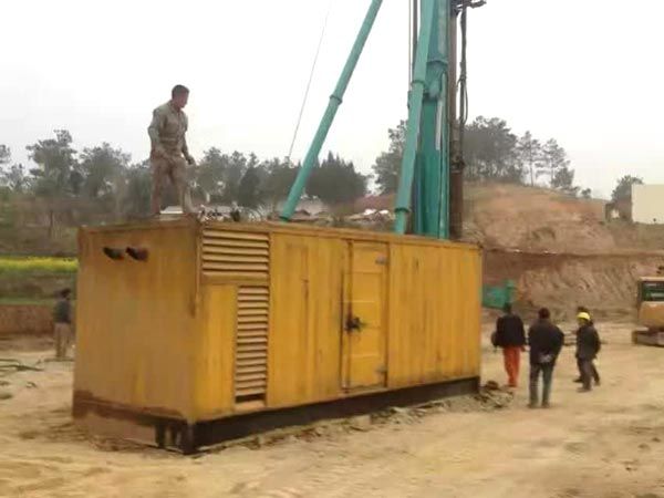 宿松如何判断水冷式机油散热器密封件是否需要更换?